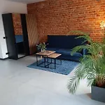 Staromiejska 65 *